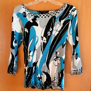 Women's Top
